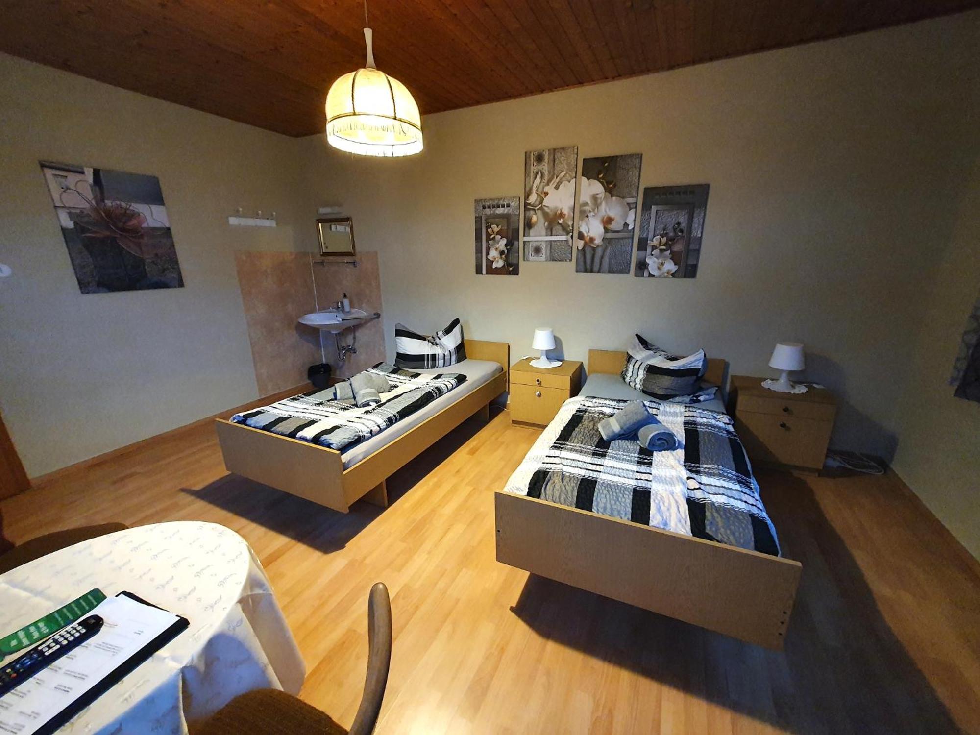 Gaestehaus Weisses Lamm - Monteurzimmer Nordhalben Zewnętrze zdjęcie